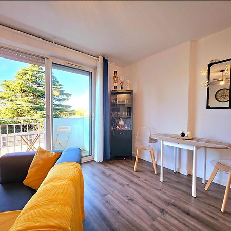 Appartement Residentiel Avec Parking/Proche Centre アングレーム エクステリア 写真