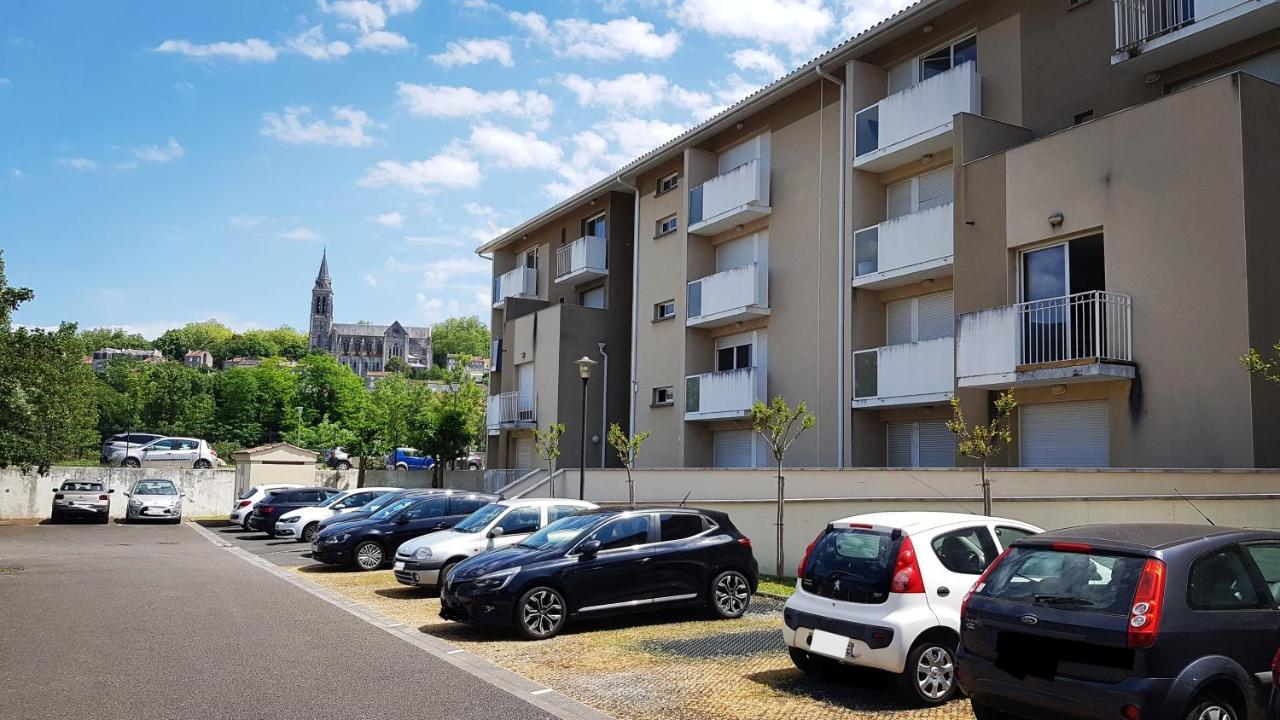 Appartement Residentiel Avec Parking/Proche Centre アングレーム エクステリア 写真
