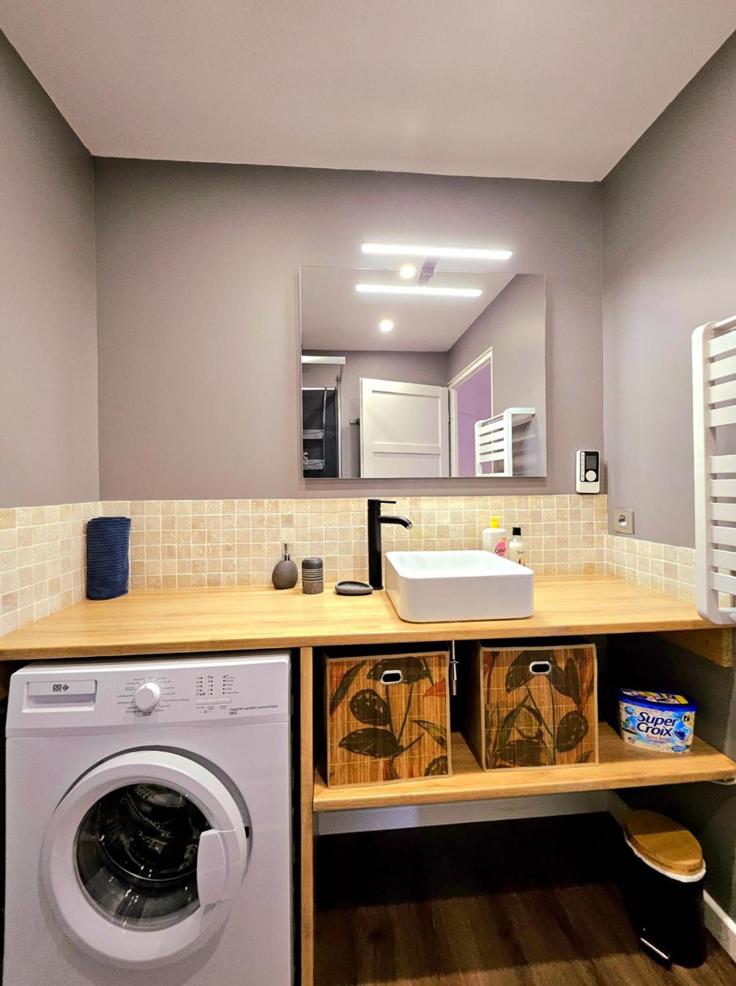 Appartement Residentiel Avec Parking/Proche Centre アングレーム エクステリア 写真